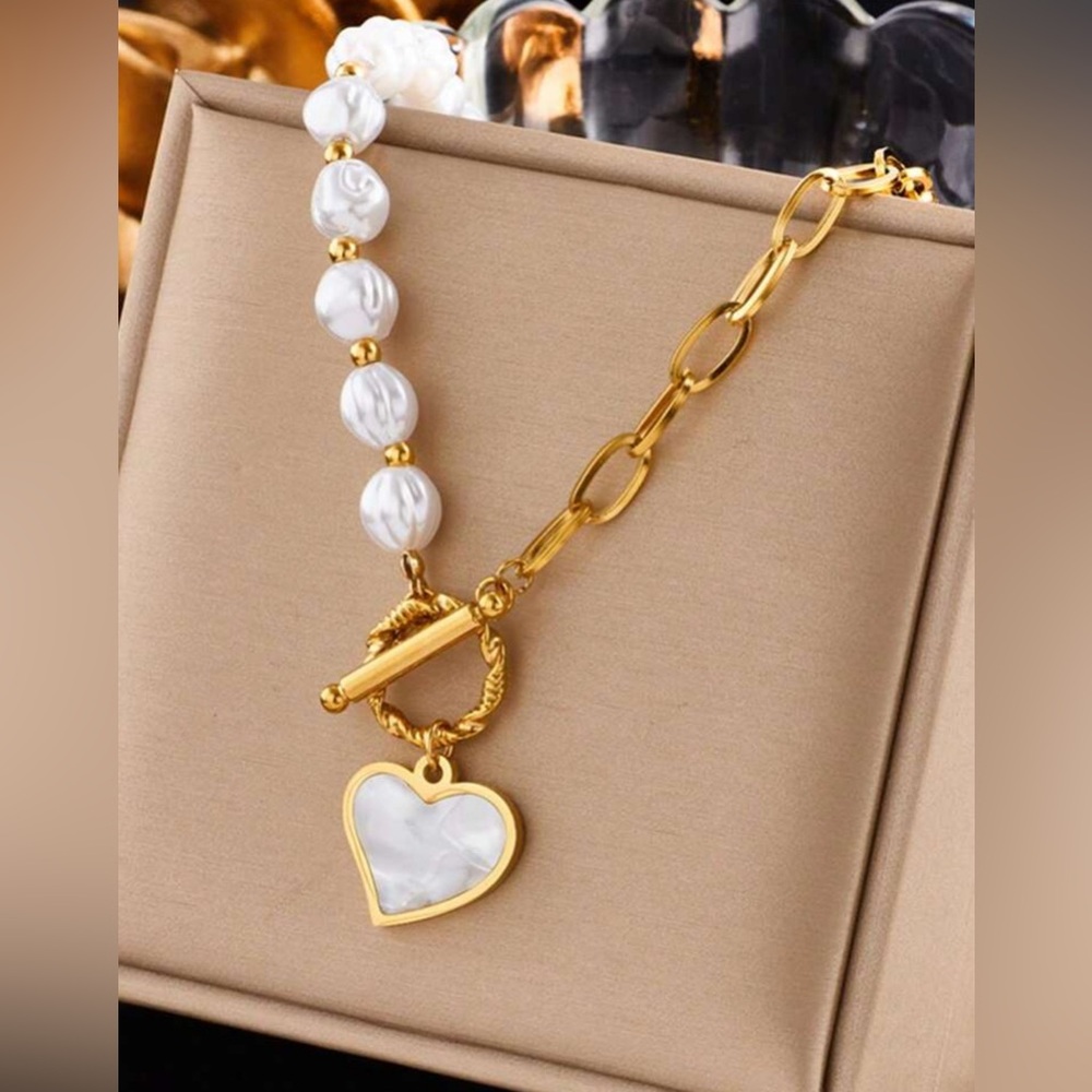 MAAN STATEMENT NECKLACE - Picture 1 of 6